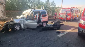 Mersin Tarsus'ta Trafik Kazası: 3 Ölü, 3 Yaralı