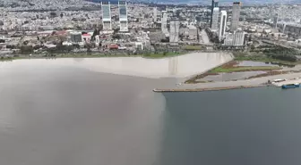 İzmir Körfezi'nde Renk Değişikliği