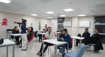 Muş'ta Diksiyon, Sunuculuk ve Spikerlik Kursu Düzenleniyor