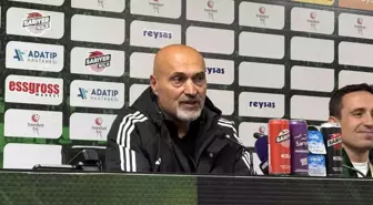 Sakaryaspor ve Ümraniyespor Berabere Kaldı, Teknik Direktörler Maç Sonrası Değerlendirme Yaptı