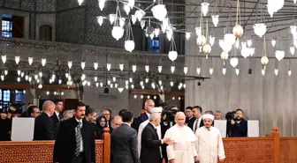 Papa 14. Leo Sultanahmet Camisi'ni Ziyaret Etti