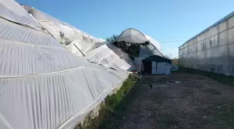 Antalya'da Hortum Seralara Zarar Verdi