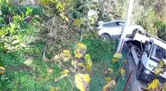 Antalya'da Çekiciye Yüklenirken Araç Rampadan Düştü