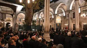 Eyüpsultan Camisi'nde Gazze için Dua Programı Düzenlendi