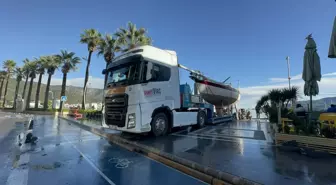 Marmaris'te Fırtına Sonrası Tekne Kurtarma Çalışmaları Başlatıldı