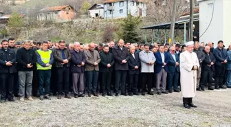 Bolu'daki Baraj İçin 200 Naaşın Gıyabi Cenaze Namazı Kılındı
