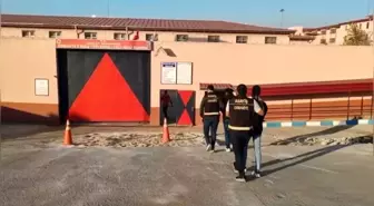 Osmaniye'de Kamyonet Kundaklama Olayında İki Şüpheli Tutuklandı