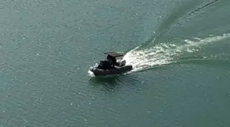 Zernek Barajı'nda Kontrolden Çıkan Araç Suya Düştü, Arama Çalışmaları Devam Ediyor