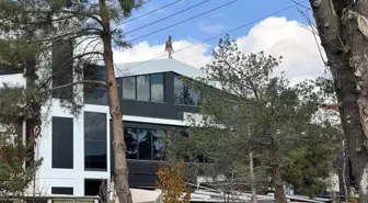 Konya'da İntihar Girişimi: 430 Bin Lira Alacağı İçin Çatıya Çıktı