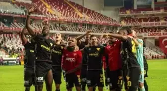 Göztepe, Antalyaspor'u Deplasmanda Geçti