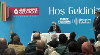 Ahmet Turgut, Ümraniye Kitap Fuarı'nda 'Anadolu'dan Gazze'ye' Programıyla Sanatseverlerle Buluştu