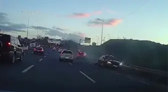 Çankaya'da Makas Atan Sürücü Kaza Yaptı