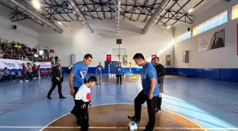 3 Aralık Dünya Farkındalık Günü Gazipaşa'da özel öğrencilerin katılımıyla kutlandı