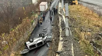 Artvin'de Trafik Kazası: Üç Kişi Hayatını Kaybetti