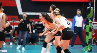 Eczacıbas¸ı Dynavit, Yunanistan deplasmanından 1 puanla döndü