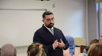 Eskişehir'de 'YEDAM'da Sosyal Hizmet Uzmanlığına Giden Yol' konuşuldu