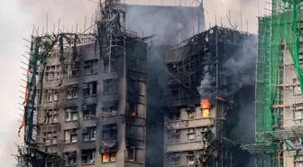 Hong Kong'daki Yangında Hayatını Kaybedenlerin Sayısı 156'ya Yükseldi