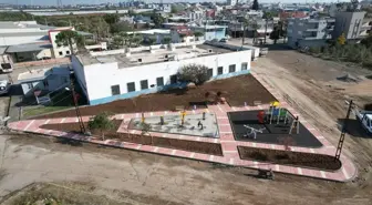 Mersin'in Akdeniz İlçesinde Parklara Yenileme Çalışması