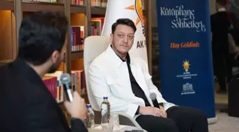 Mesut Özil, 'AK Parti Kütüphane Sohbetleri' programına konuk oldu