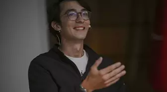 Mete Gazoz üniversite öğrencileriyle söyleşide bir araya geldi