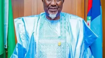 Nijerya Savunma Bakanı Mohammed Badaru Abubakar İstifa Etti