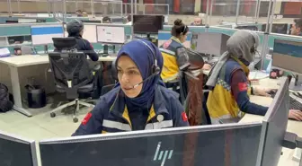 Tokat'ta 112 Görevlisi, Telefonda Yönlendirdiği İlk Yardım ile 1 Aylık Bebeği Kurtardı