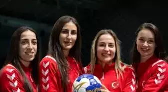 A Milli Kadın Hentbol Takımı'nın 'çok maç' taktiği