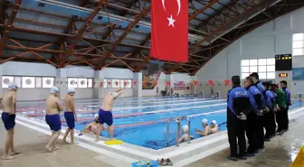 Amasya'da anneler polisten yüzme kursu istedi: 'Bizim zamanımızda böyle imkan yoktu'