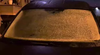 Bartın'da sıcaklık 4 dereceye kadar düştü araç camları buz tuttu