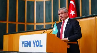 Davutoğlu: TÜRK-İŞ ve HAK-İŞ'in görevi iktidarla tiyatro oynamak değil, işçinin hakkını korumaktır