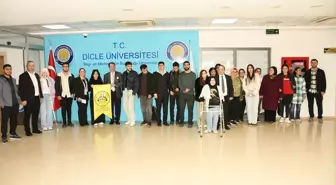 Diyarbakır'da 'Yapay Zeka ile Üniversite ve Toplum Yaşamı' semineri düzenlendi