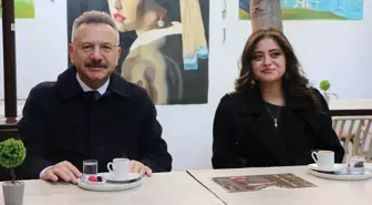 Eskişehir Valisi Aksoy, İŞKUR'un desteğiyle iş yeri açan 2 engelli girişimciyi ziyaret etti