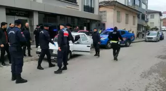 Jandarma personelini yaralayan sürücü, kovalamaca sonrası yakalandı