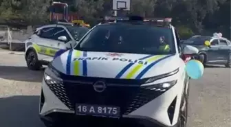 Polisten engelli öğrencilere anlamlı sürpriz