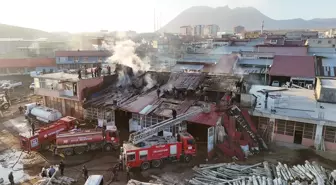 Bitlis'te kereste işletmesinde çıkan yangın söndürüldü