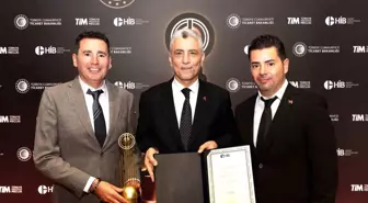 Bursa Kebap Evi'ne 'Hizmet İhracatı Şampiyonu' ödülü