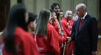 Cumhurbaşkanı Erdoğan, sporcuları kabul etti