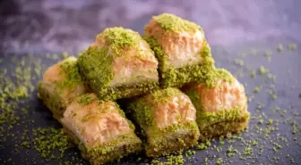 'Kırk Kat Baklava Tarihi' Kitabı Gourmand Ödüllerinde Dünya Birincisi Oldu