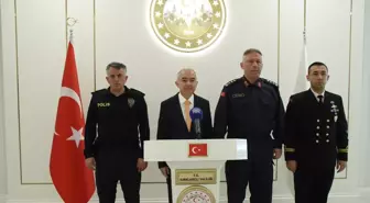 Kırklareli'nde geçen ay göçmen kaçakçılığı operasyonlarında 24 şüpheli tutuklandı