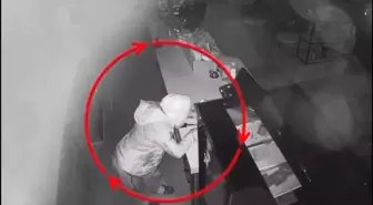 Sadaka kutusunu çalan şüpheli yakalandı; o anlar kamerada
