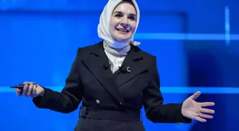 Aile ve Sosyal Hizmetler Bakanı Göktaş, Halkbank Gençİz'25 Zirvesi'nde konuştu Açıklaması