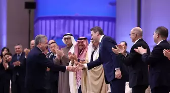 Bakan Bayraktar, Özbekistan Cumhurbaşkanı Mirziyoyev tarafından kabul edildi