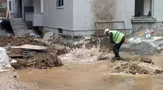 Delinen doğal gaz borusu ekipleri alarma geçirdi