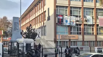 Öğrencilerin öğretmen ile alay ettiği olaya ilişkin polis incelemesi