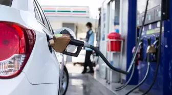 Türkiye'de yüzlerce istasyonu var! Akaryakıt devinin tüm kritik varlıklarına el konuldu