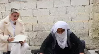 Unutulmaya yüz tutan lezzetleri kayıt altına almak için köyleri geziyor