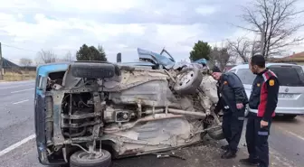 Biri Fiat Tofaş iki otomobilin çarpıştığı kazada 4 kişi yaralandı