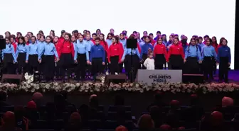 Burhanettin Duran: Çocuklarımızı dijital araçların zararlarına karşı bilinçlendirmek zorundayız