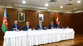 Çalışma ve Sosyal Güvenlik Bakanı Işıkhan, Bakü'de Türk iş insanlarıyla buluştu Açıklaması