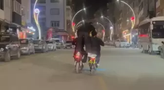 Elektrikli bisikletlerle tehlikeli yolculuk